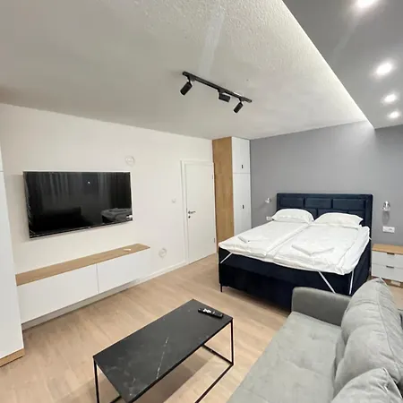 Apartman Kosuta Lux Mountain View 耶蒂斯特 外观 照片